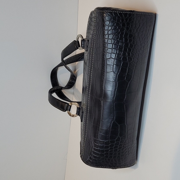 Tommy Hilfiger smaller purse bag - Picture 3 of 16